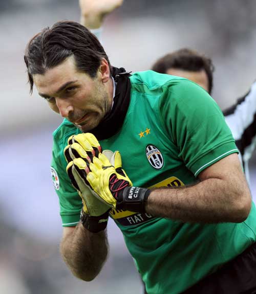 篮球湖人球员关键三分命中率高