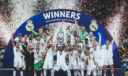 伊拉克vs阿联酋首发：卡里姆、谢尔在列，卢卡斯先发（伊拉克对阵阿联酋首发公布：卡里姆、谢尔在列，卢卡斯首发登场）