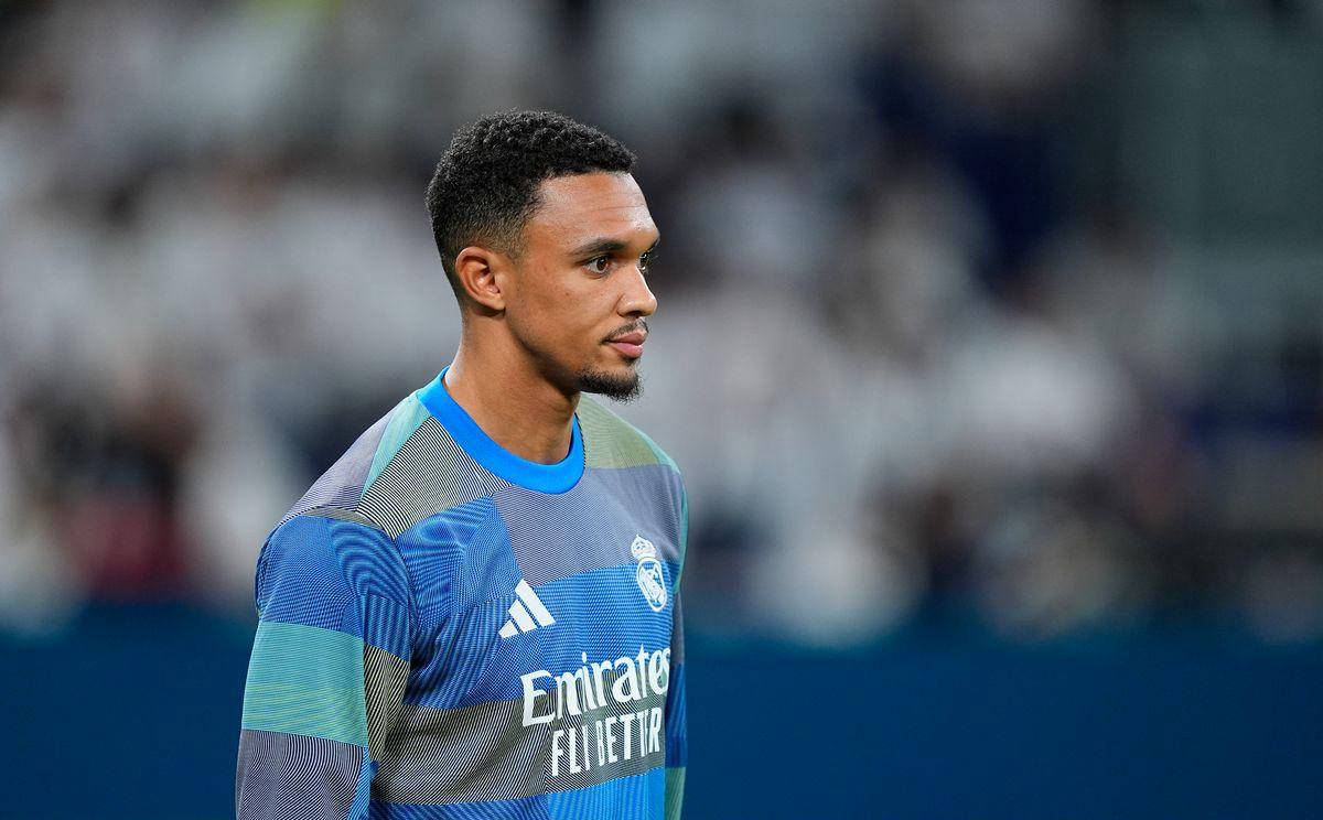 杯赛超跑 马丁内利Martinelli vs Crystal Palace 🤣（杯赛飞驰，马丁内利大战水晶宫 🤣）